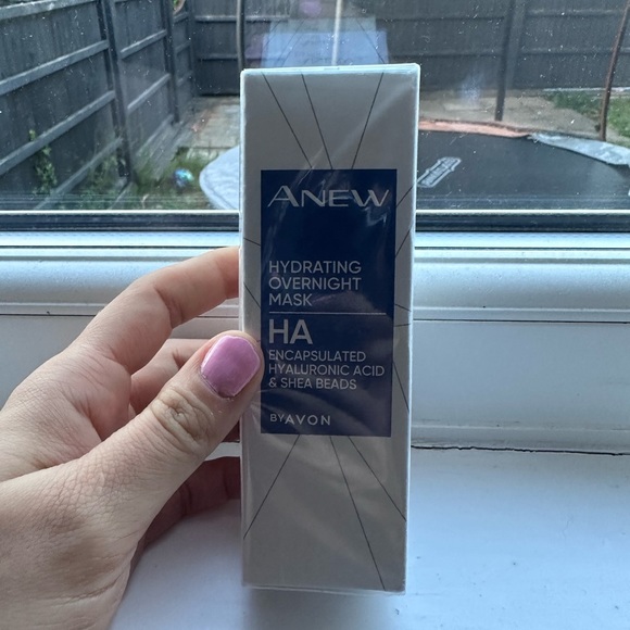 Avon Other - ANEW Hydrating Overnight Mask - 75ml Shea butter Hydraulic Acid for Dry skin